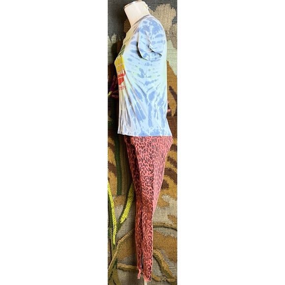 Pam & Gela Graphic Tee S - Picture 10 of 12